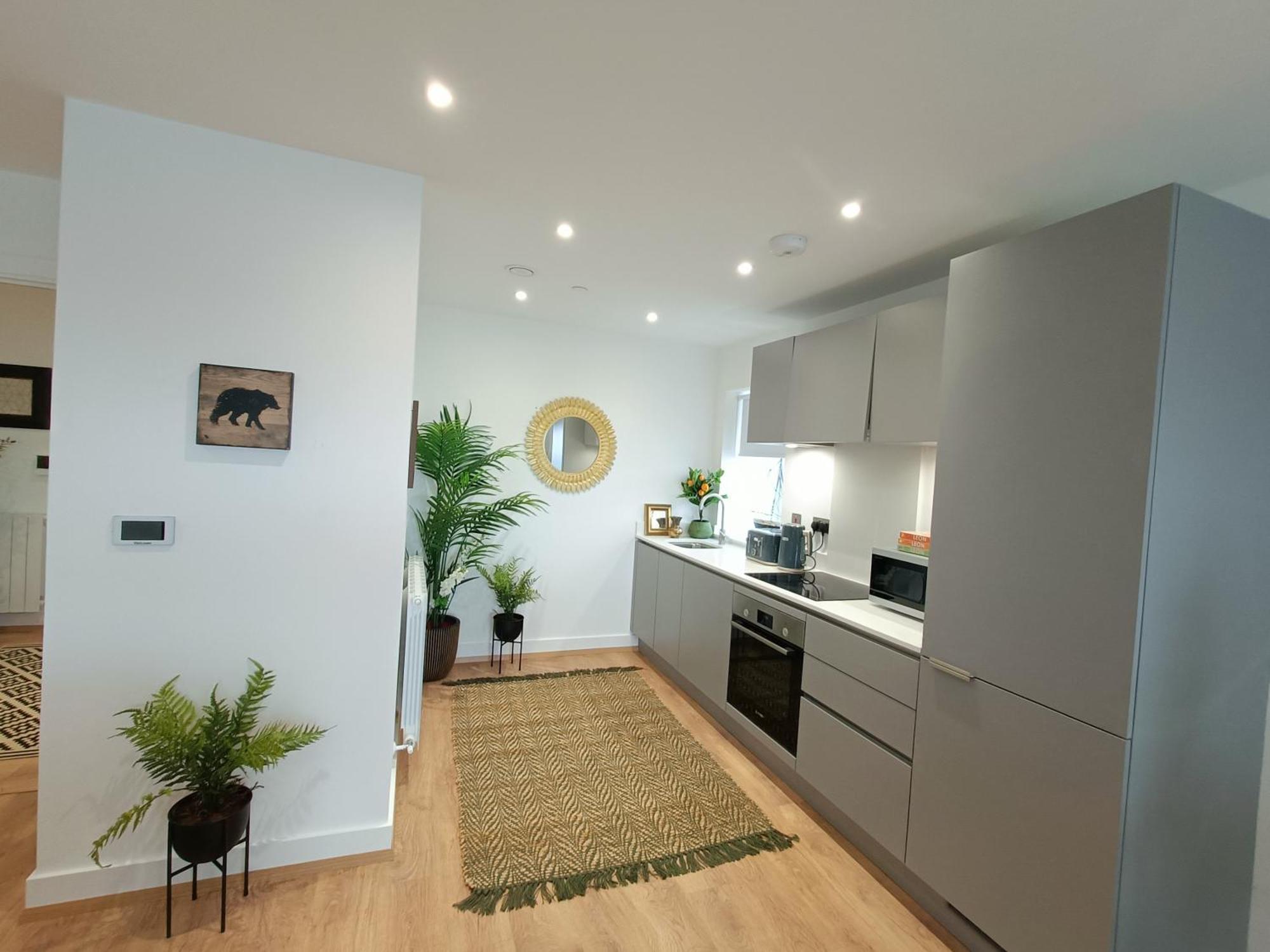 Snuggle Inn - Riverside Apartments - Views Over Looking London River Thames, Close To O2 Arena, London Excel, London City Airport, Thames Clipper- River Boat Service, Woolwich Ferry, Onsite Parking, Twin Room Option Available Bagian luar foto
