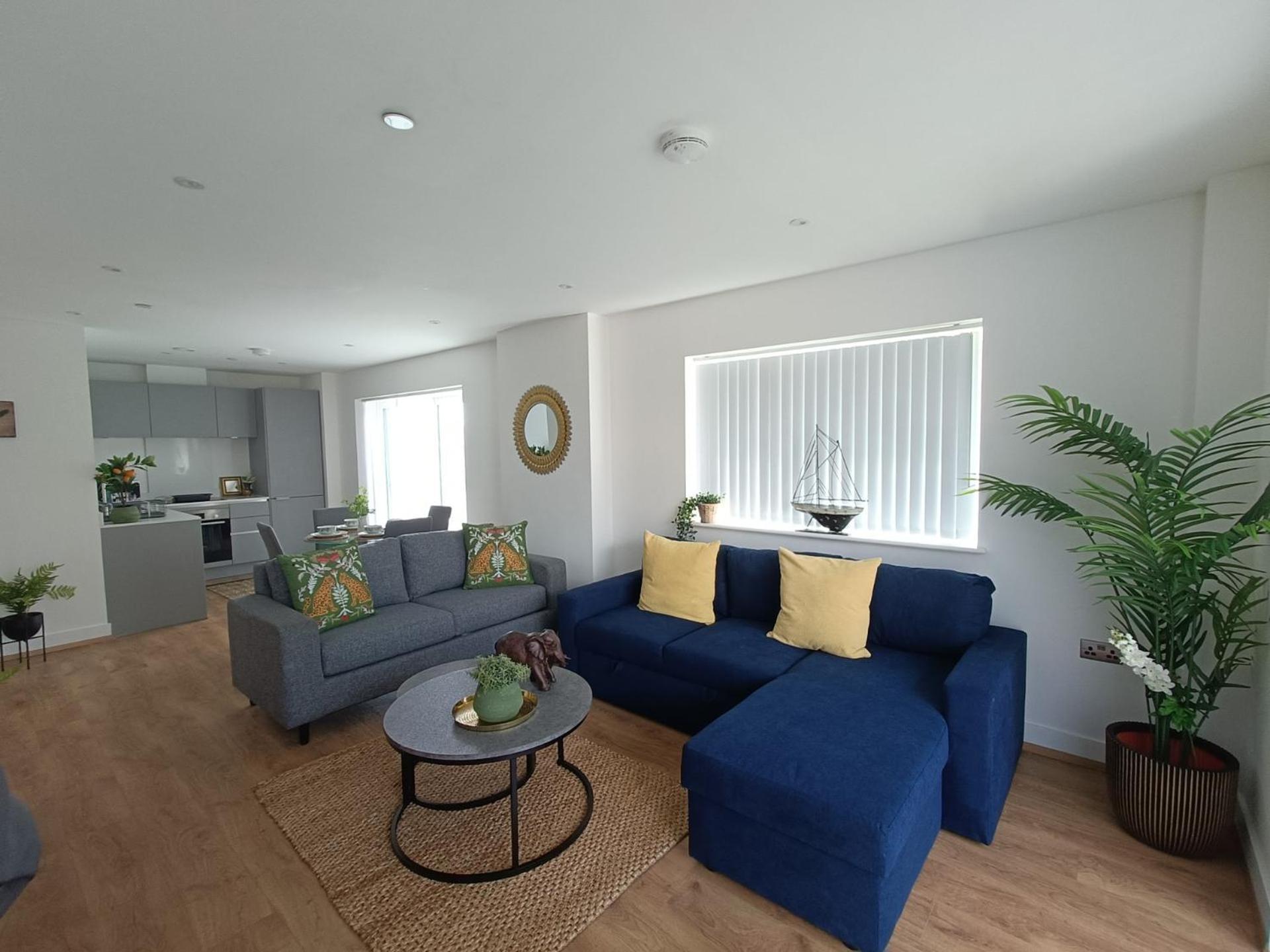 Snuggle Inn - Riverside Apartments - Views Over Looking London River Thames, Close To O2 Arena, London Excel, London City Airport, Thames Clipper- River Boat Service, Woolwich Ferry, Onsite Parking, Twin Room Option Available Bagian luar foto
